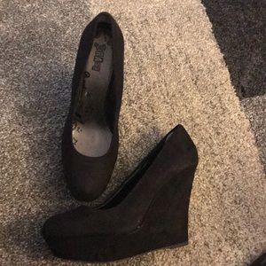 Brash Suede Wedge heels